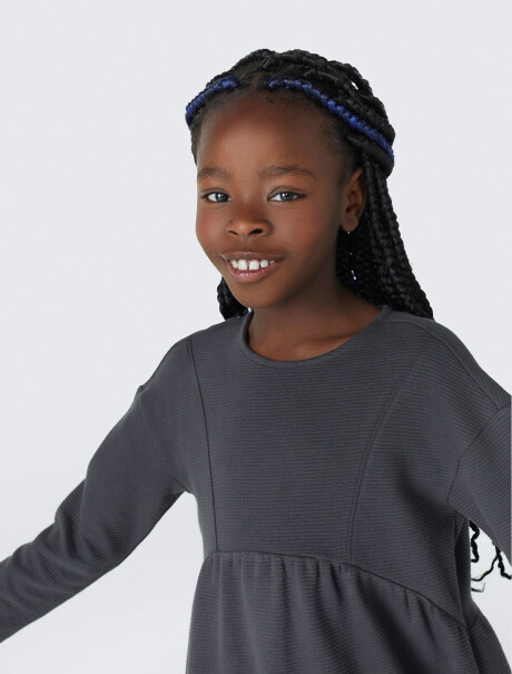 VESTIDO INFANTIL CON TELA ACANALADA GRIS OSCURO
