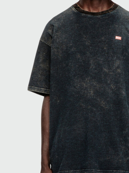 DIESEL - Remera T-Boxt-T4 Alta Automática