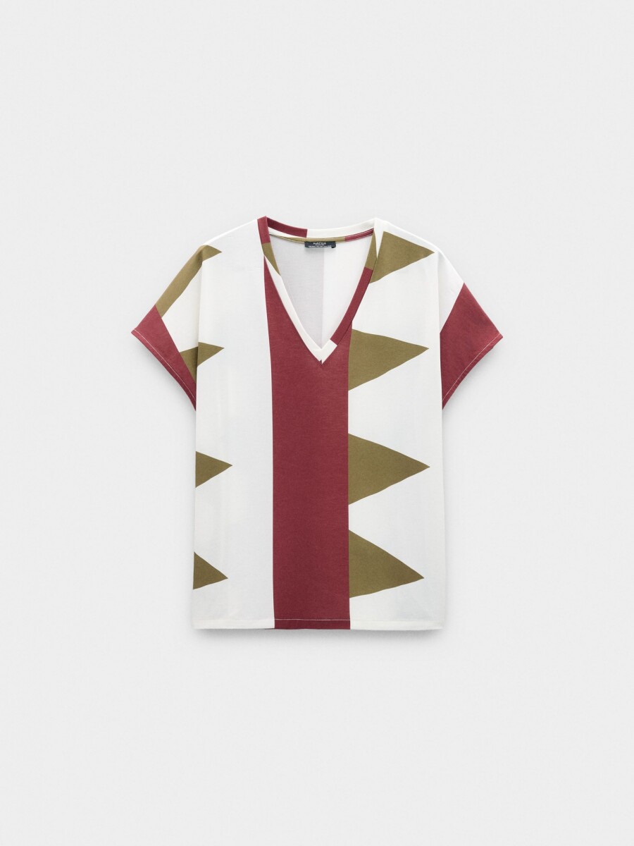 Camiseta Estampada Con Escote En Pico burdeos