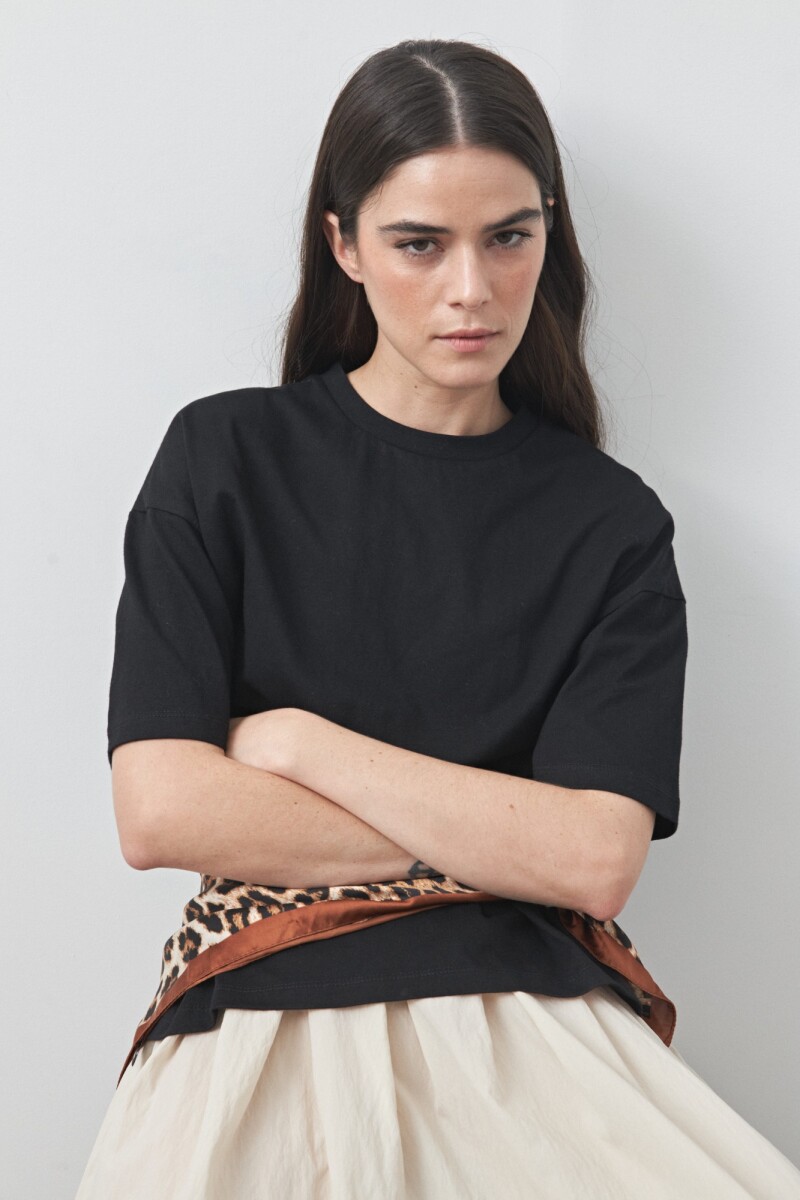 REMERA ERICA Negro