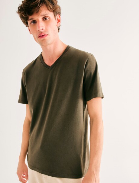 CAMISETA BÁSICA UNISSEX VERDE MUSGO