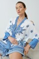 Kimono estampado con cierre azul