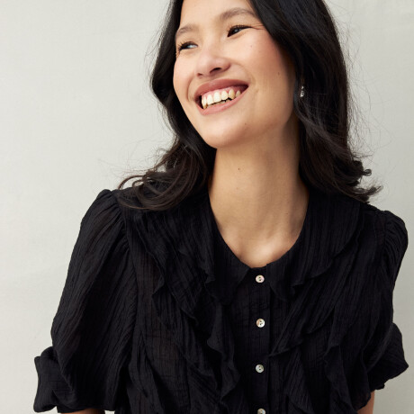 CAMISA FLORICA Negro