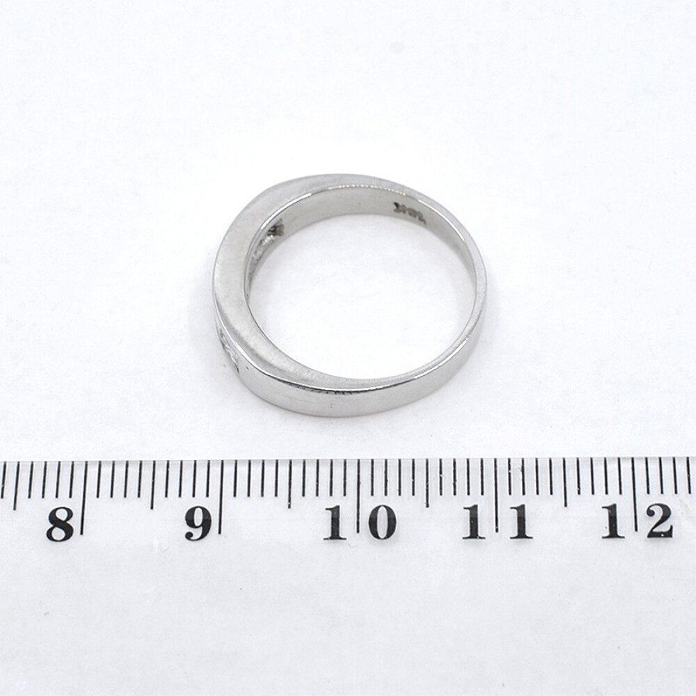 Anillo Medio Sin Fin En Oro Blanco 18K Y Brillantes Corte Princesa Anillo Medio Sin Fin En Oro Blanco 18K Y Brillantes Corte Princesa