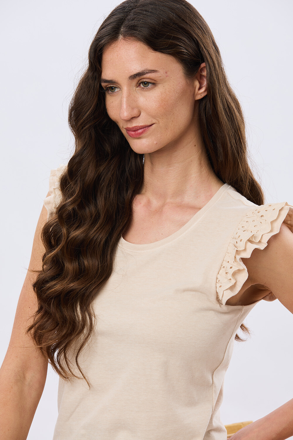 REMERA LISA DE ALGODÓN Beige