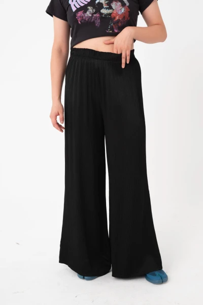 PANTALÓN DE TEJIDO ARRUGADO Negro