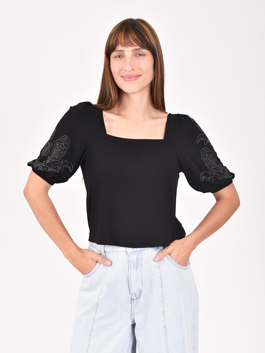 REMERA MARILIA - NEGRO 