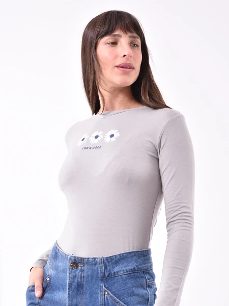 REMERA FLORA VARIANTE 3