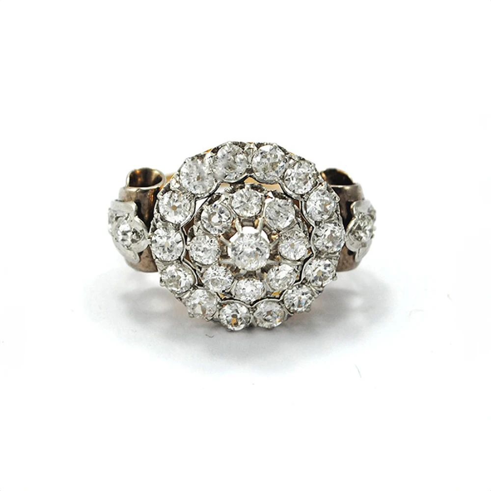Anillo Antiguo Oro 18 K Y Diamantes 2 Ct. Aproximadamente.Circa 1880-1920 Anillo Antiguo Oro 18 K Y Diamantes 2 Ct. Aproximadamente.Circa 1880-1920