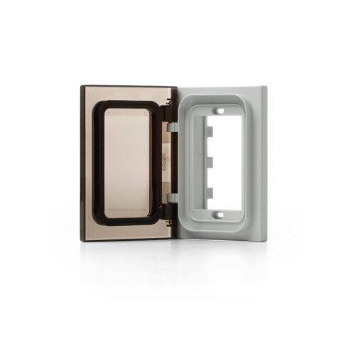 Plaqueta 3 módulos con tapa estanca fume IP55 Sica SK3075
