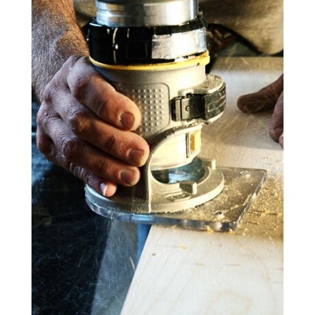 Kit de 12 fresas 12mm Ingco para router o fresadora Kit de 12 fresas 12mm Ingco para router o fresadora