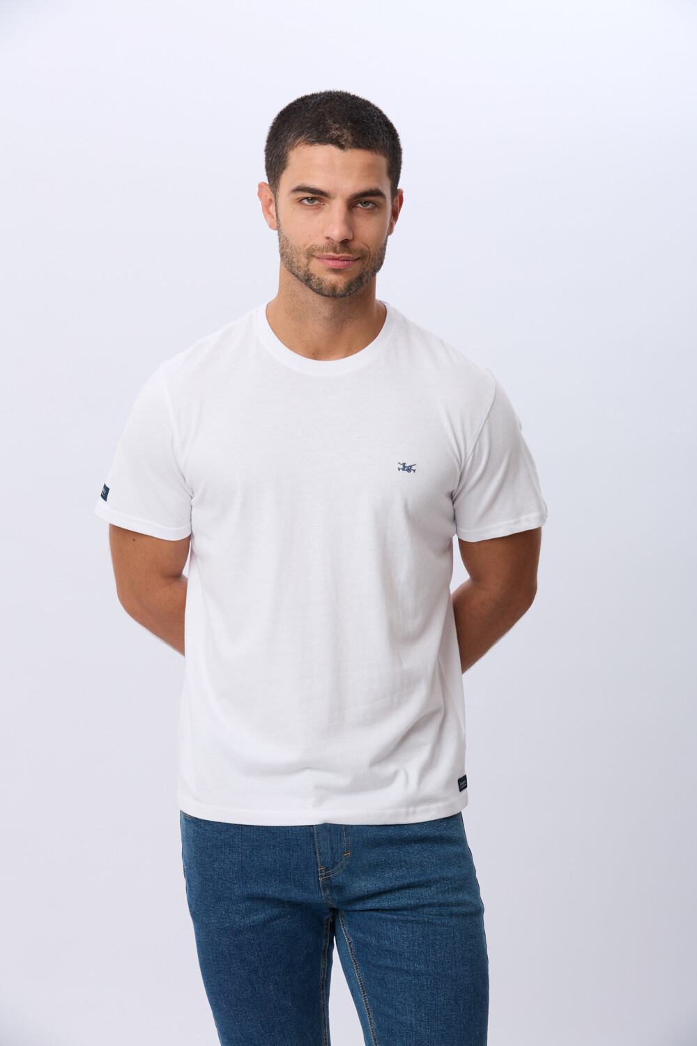 REMERA BÁSICA DE ALGODÓN Blanco