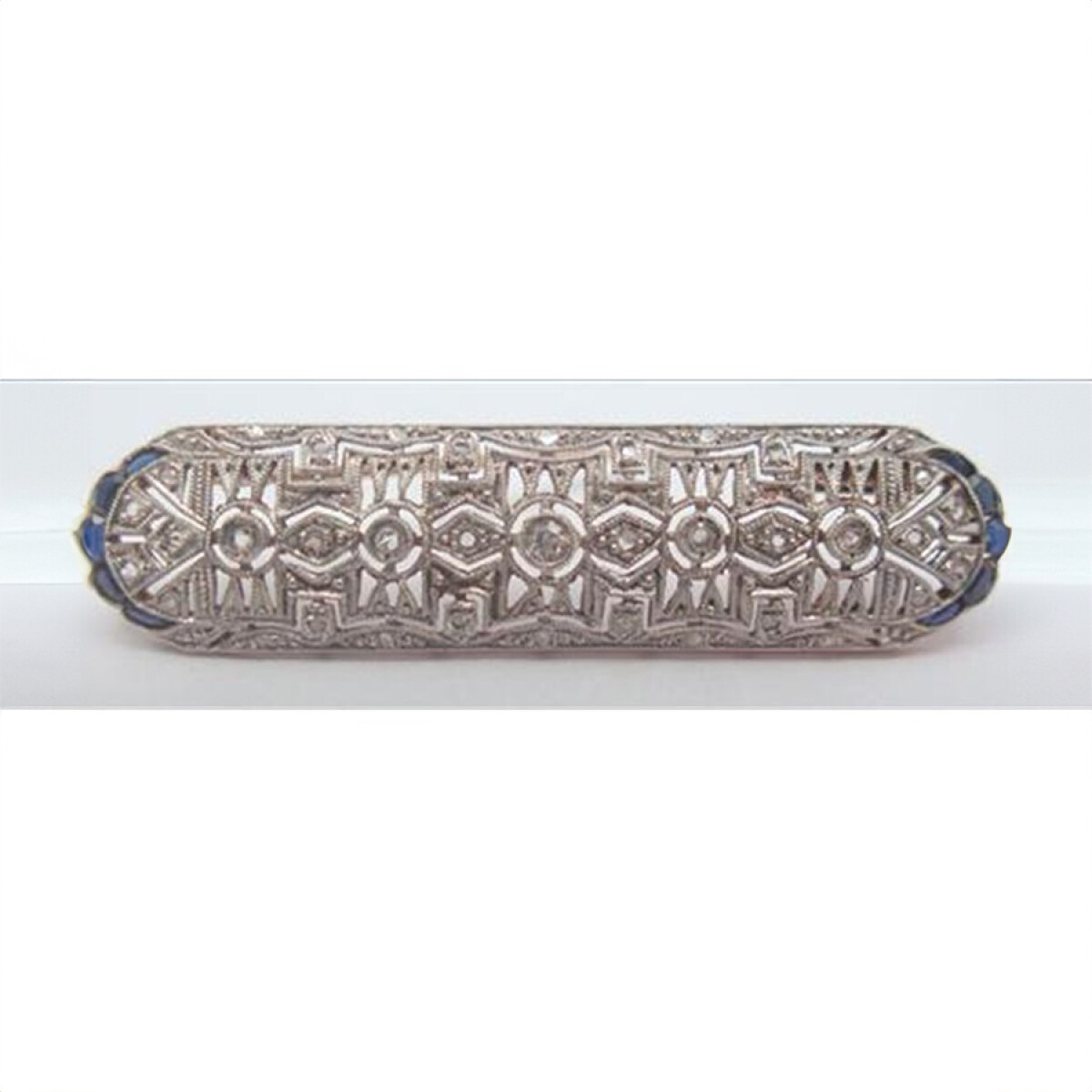 Prendedor Oro 18K Con Brillante Central, Diamantes Y Zafiros 