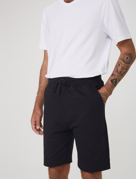 BERMUDA BÁSICA CON ELÁSTICO NEGRO