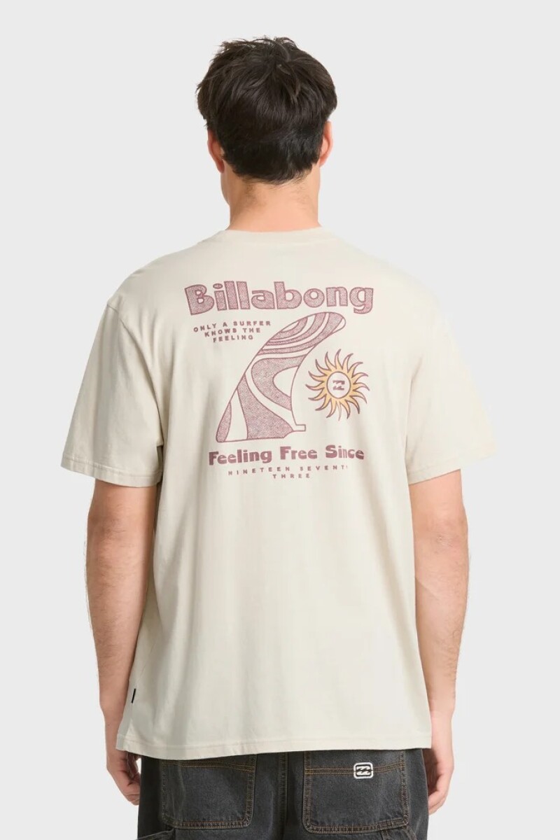REMERA SINGLE FIN PREMIUM SS 6-beige