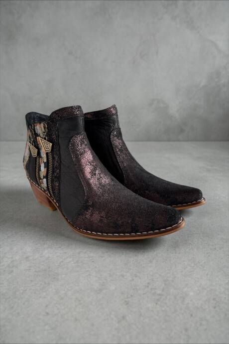 Bota Eva Negro Jaspeado Con Arte Pintado A Mano Bota Eva Negro Jaspeado Con Arte Pintado A Mano