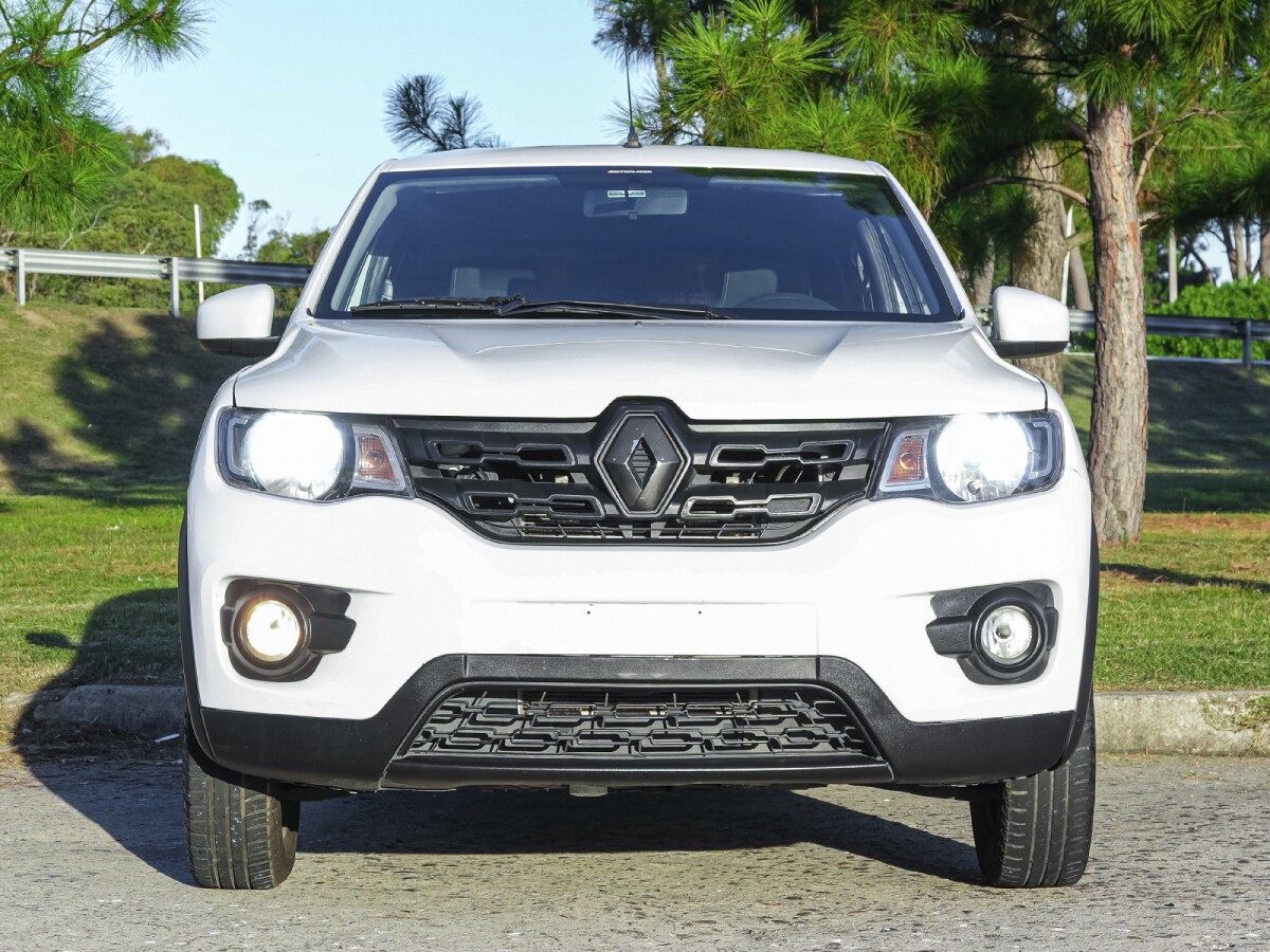 Renault Kwid Intense EXCELENTE ESTADO! | Permuta / Financia Renault Kwid Intense EXCELENTE ESTADO! | Permuta / Financia