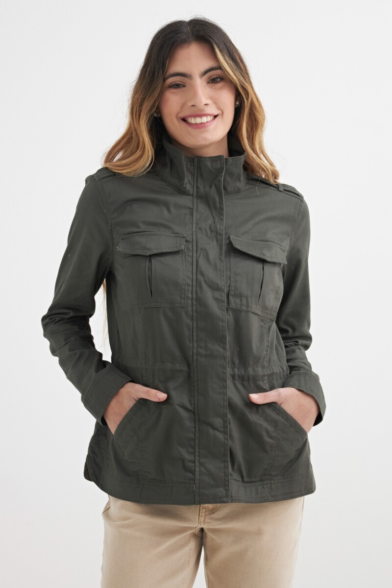 Chaqueta liviana con bolsillos NEGRO