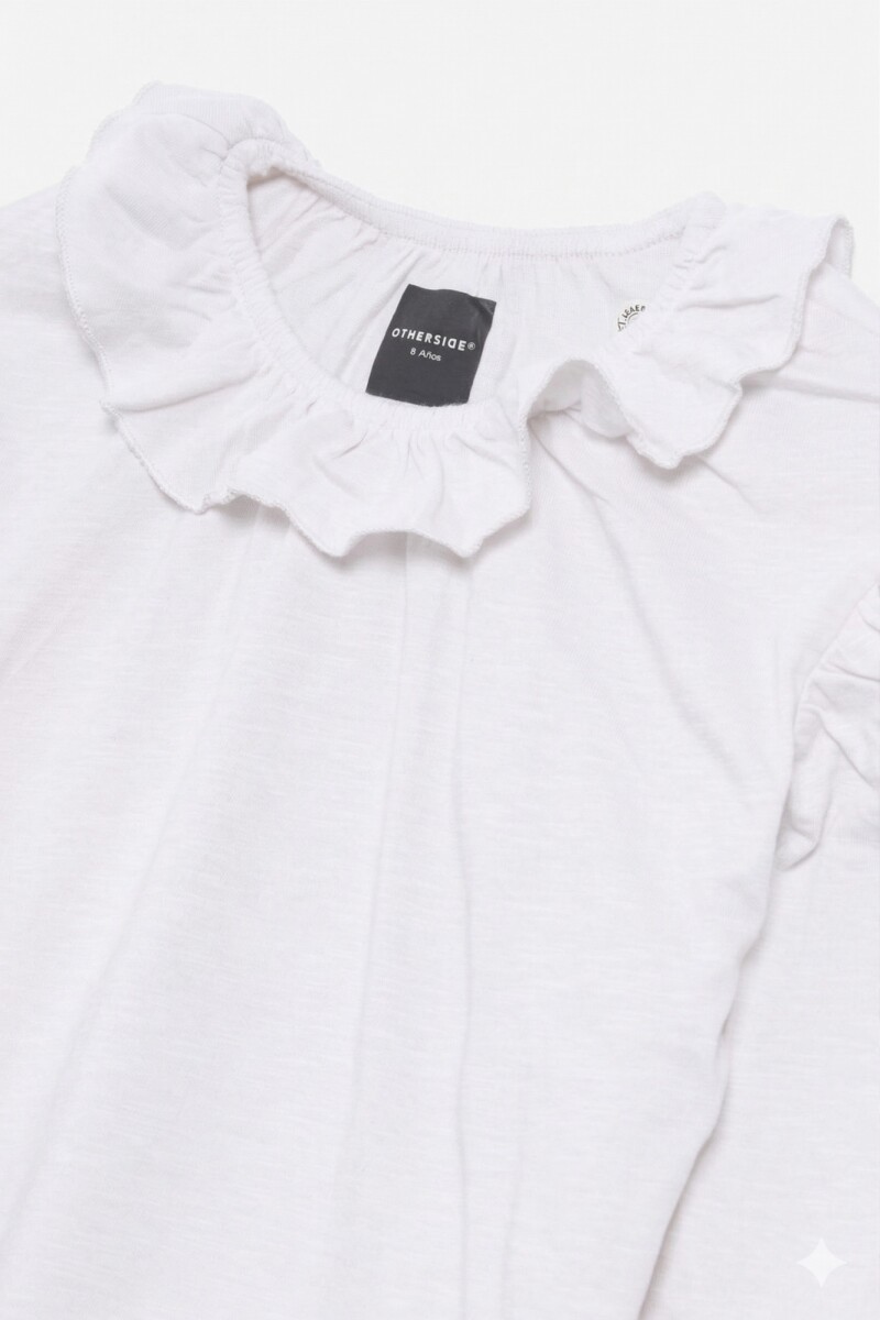 Remera con volado BLANCO