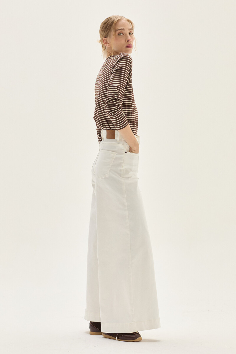 Remera Camelia Chocolate