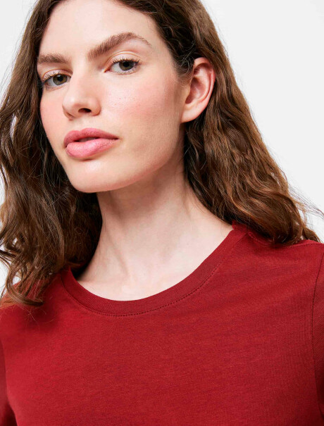 CAMISETA BÁSICA SLIM WORLD ROJO