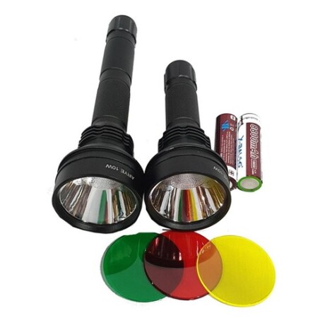 Linterna Táctica Recargable Arye con Soporte para Rifle 2 Baterias y Control Remoto Linterna Táctica Recargable Arye con Soporte para Rifle 2 Baterias y Control Remoto