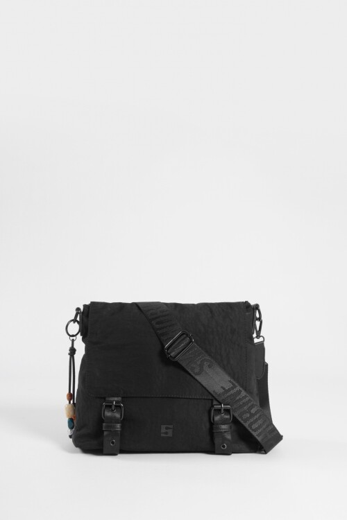 Bandolera con tapa y hebillas negro