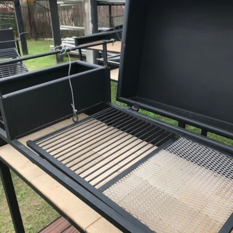 Parrillero Metálico con Tapa 120x60 Parrillero Metálico con Tapa 120x60