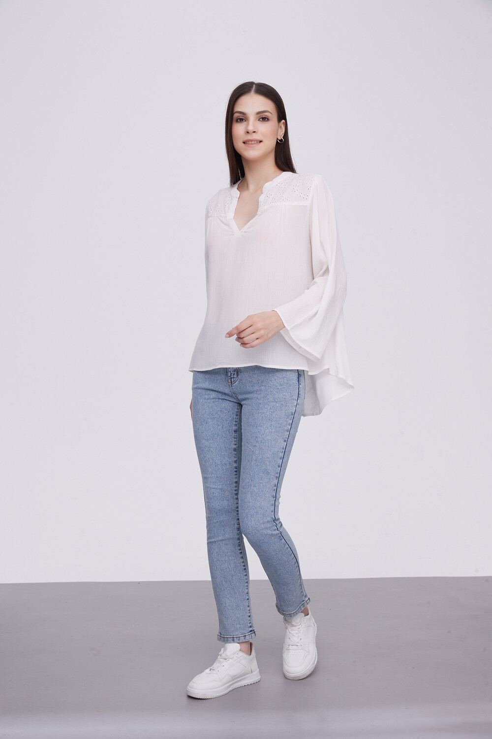 Blusa Bursas Marfil / Off White