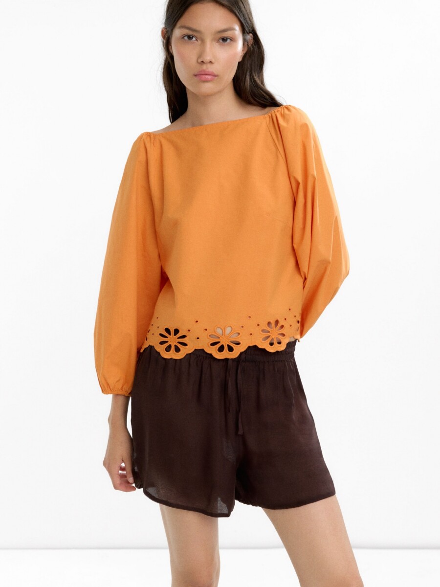 Blusa Con Bordados Perforados naranja