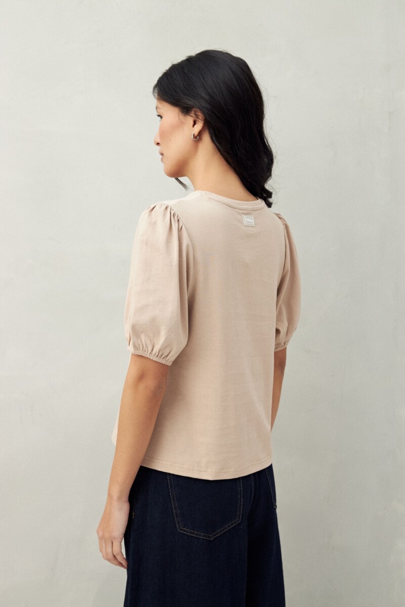 REMERA VELORA Beige