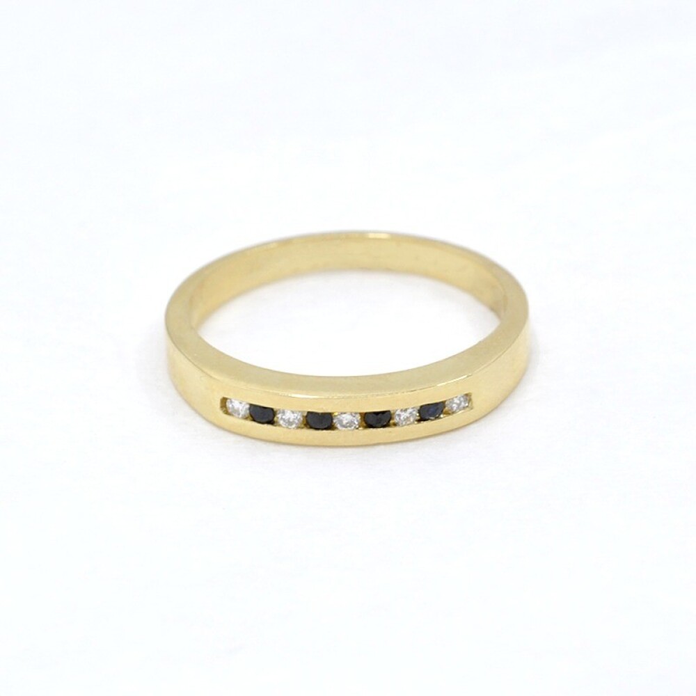 Anillo En Oro 18K Con Brillantes Y Zafiros Anillo En Oro 18K Con Brillantes Y Zafiros
