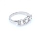 Anillo en platino con brillantes baguette y redondos Anillo en platino con brillantes baguette y redondos
