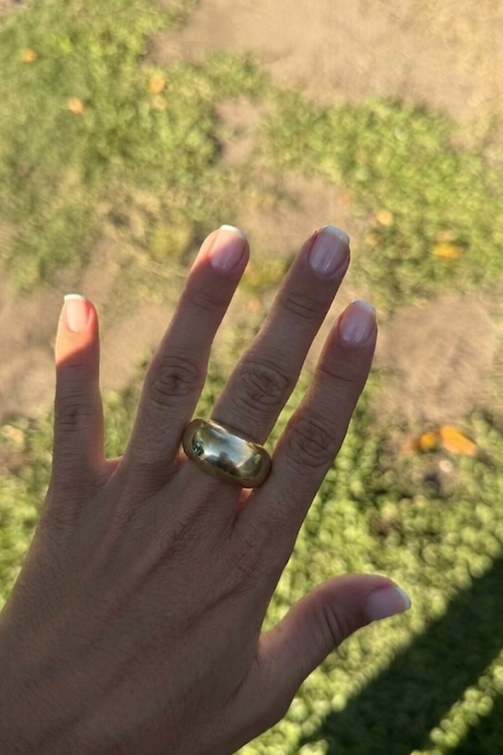Oval Ring Dorado