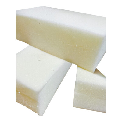 Polifón en Cubos Sobrantes para Picar Polifón en Cubos Sobrantes para Picar