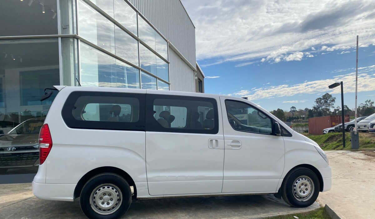 Hyundai H1 9pax Diesel 2018 Hyundai H1 9pax Diesel 2018