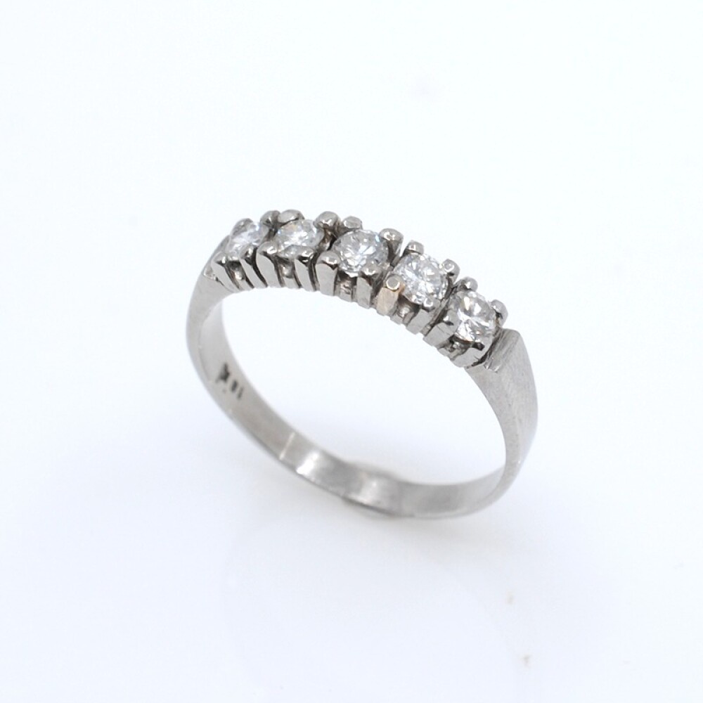 Anillo en oro 18k blanco y brillantes Anillo en oro 18k blanco y brillantes