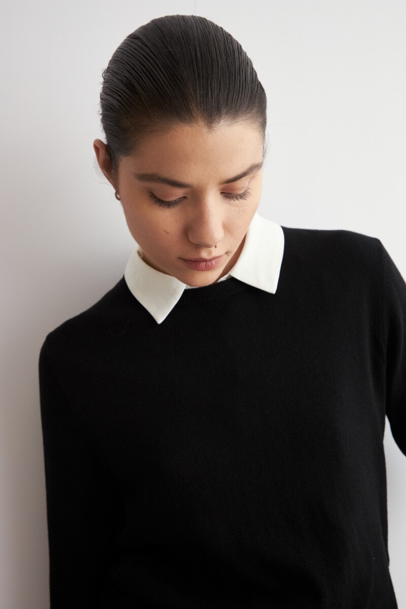 Sweater clásico negro