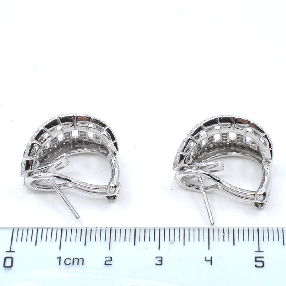 Caravanas clips caladas en oro 18k blanco, con brillantes Caravanas clips caladas en oro 18k blanco, con brillantes