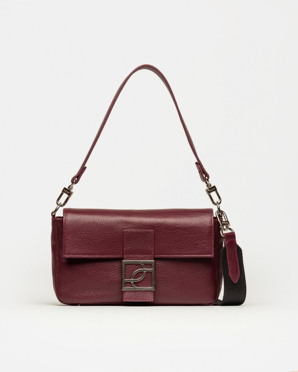 Cartera al hombro Signature en cuero graneado Bordeaux