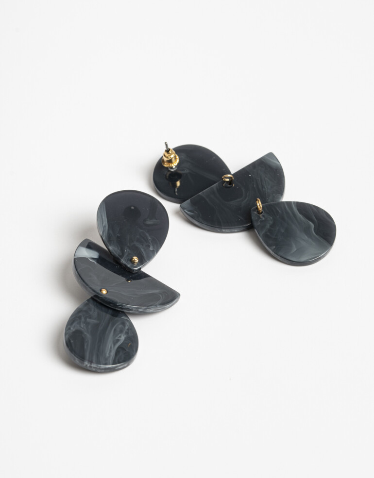 Aros Colgantes Cortos Acrilico Aros Colgantes Cortos Acrílico - Negro