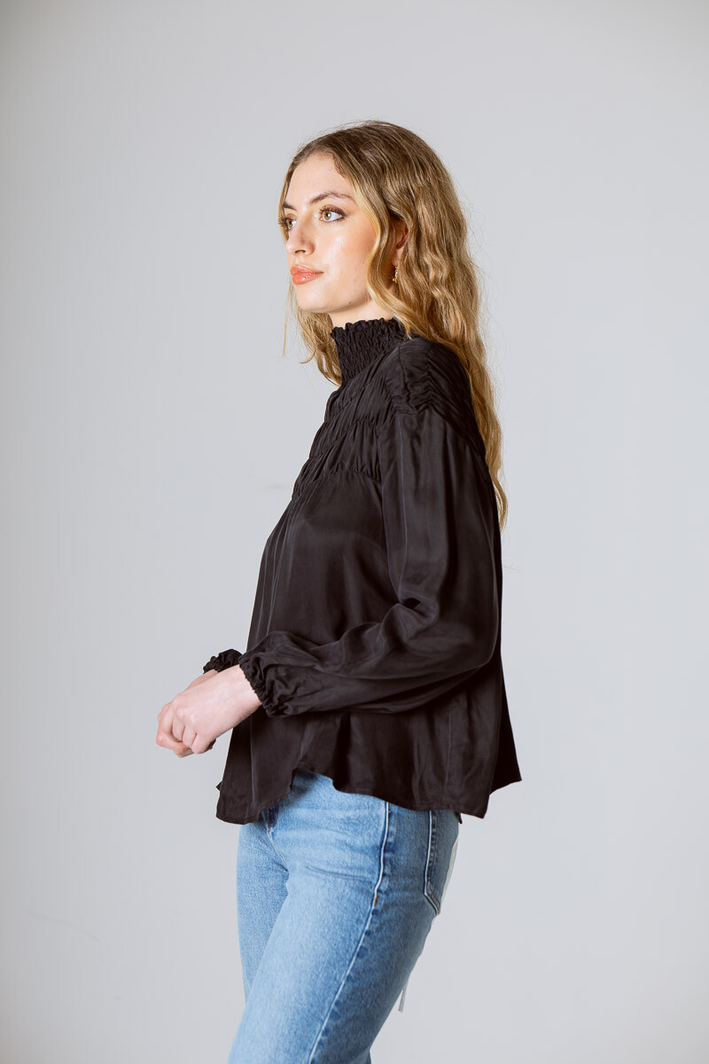 Runa Black