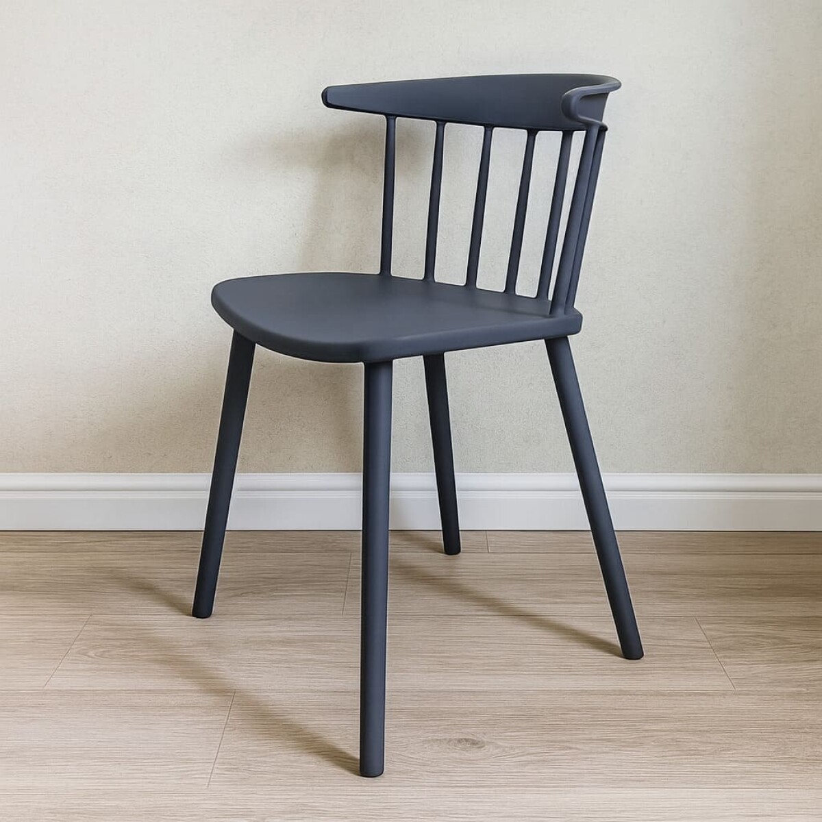 Silla Estilo Curve Luna con Posabrazos - Gris 