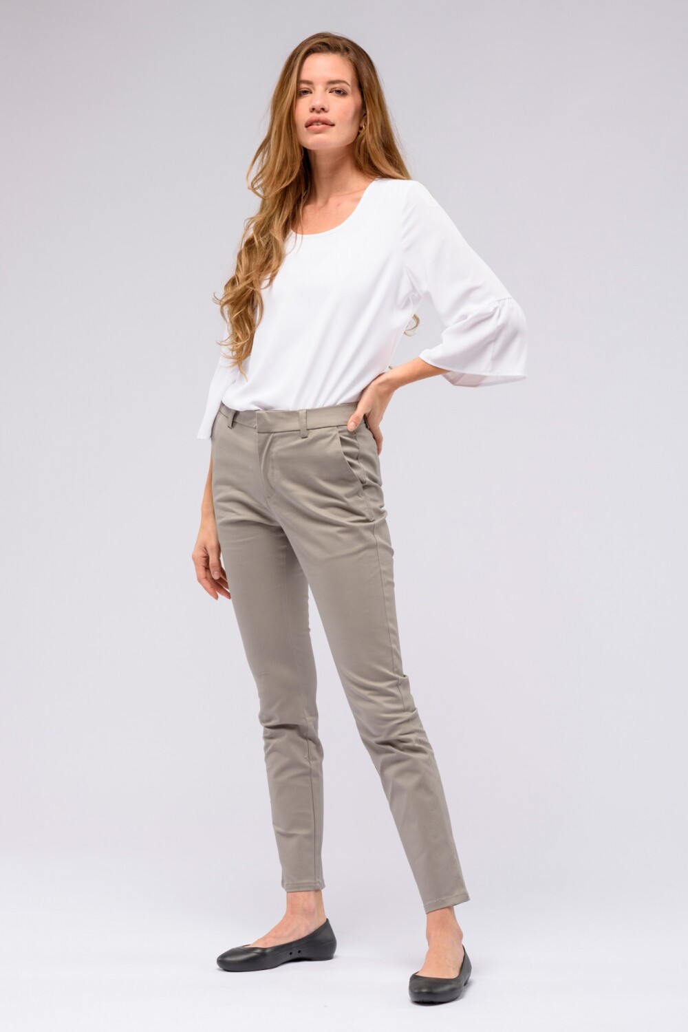 PANTALÓN DE GABARDINA CLÁSICO Khaki
