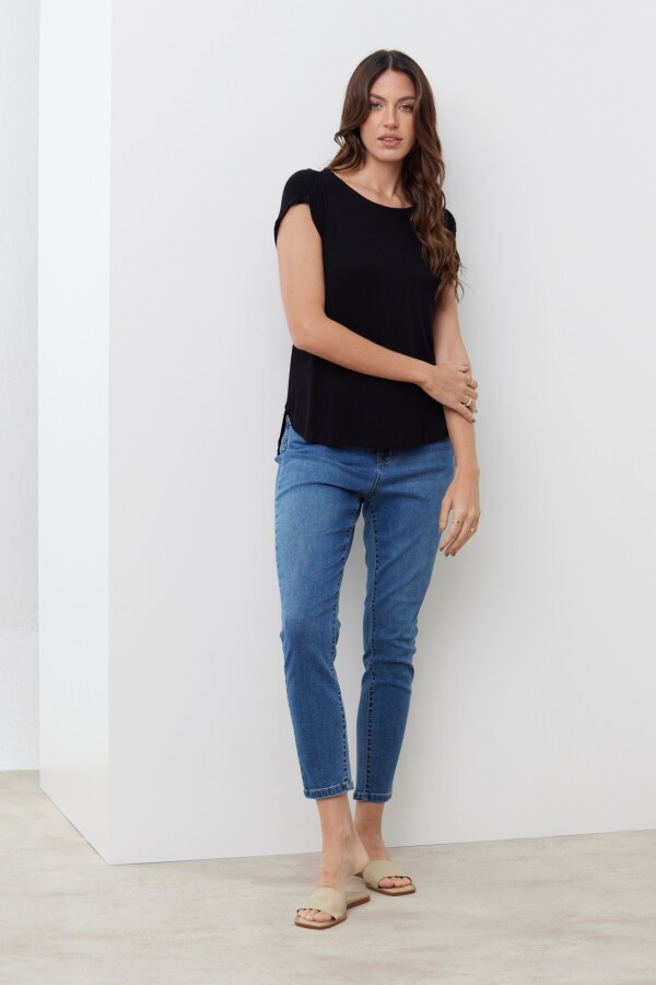 Remera Frunces NEGRO