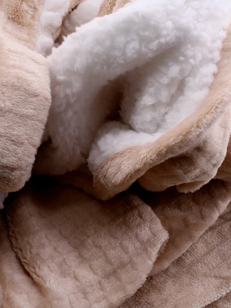 MANTA SHERPA 1 PLAZA BEIGE