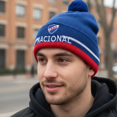 Gorro Tejido con Escudo Bordado Nacional U