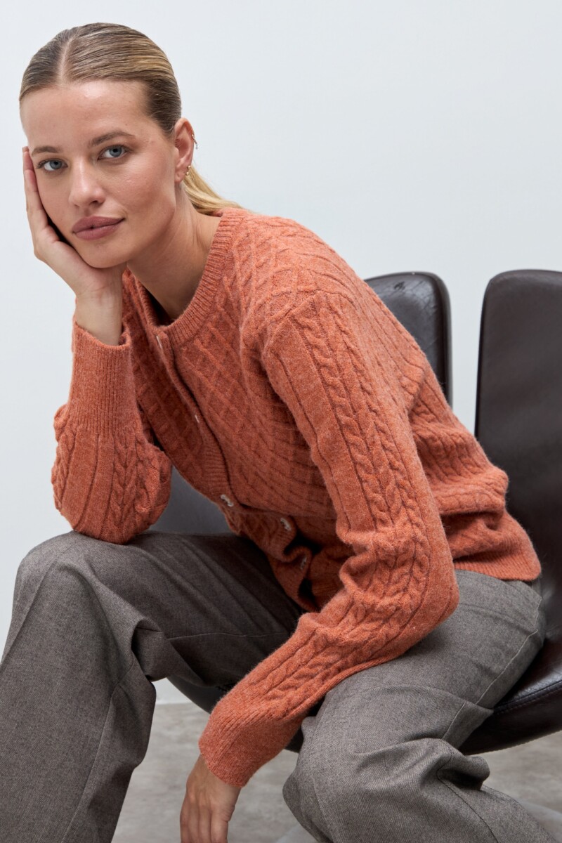 Cardigan con estructuras rombos lacre