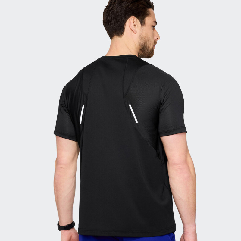 Remera Fabletics Negro
