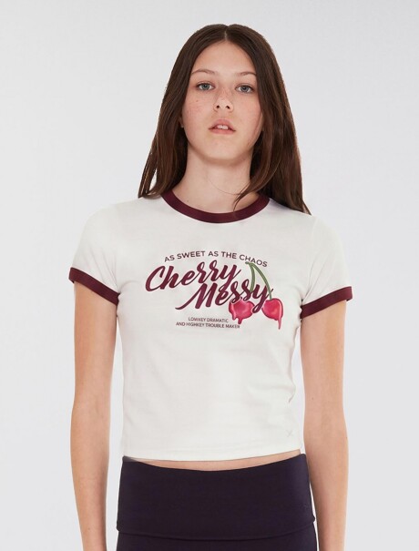 CAMISETA JUVENIL CON ESTAMPADO Y RIBETE EN CONTRASTE BORDEAUX